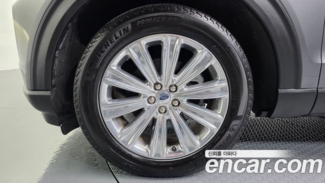 Ford Explorer (VI) 2.3 LimIted 4WD 2023 — фото 5