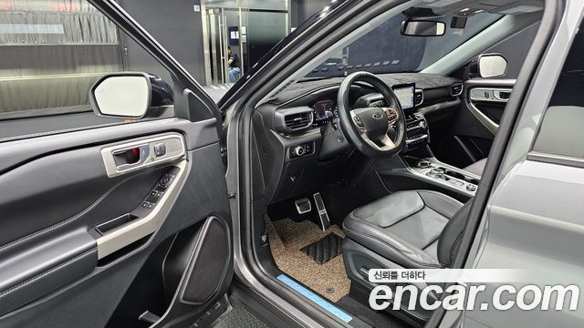 Ford Explorer (VI) 2.3 LimIted 4WD 2023 — фото 10