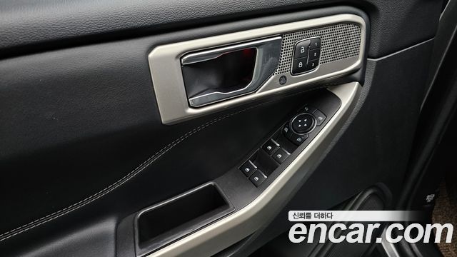 Ford Explorer (VI) 2.3 LimIted 4WD 2023 — фото 14