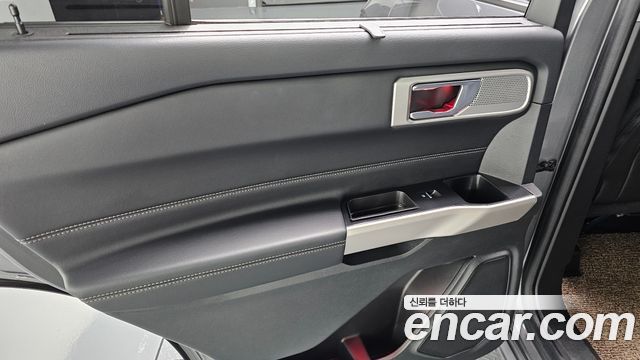 Ford Explorer (VI) 2.3 LimIted 4WD 2023 — фото 25
