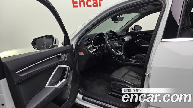 Audi Q3 (F3) 35 TDI Sportback 2023 — фото 10