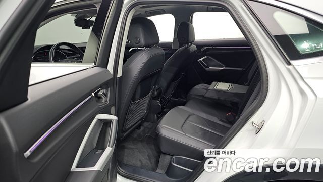 Audi Q3 (F3) 35 TDI Sportback 2023 — фото 12