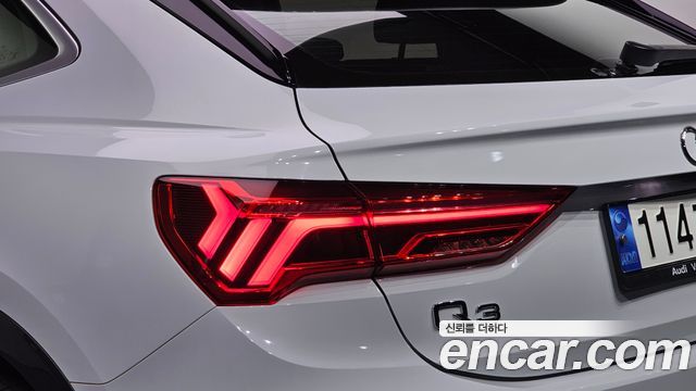 Audi Q3 (F3) 35 TDI Sportback 2023 — фото 23