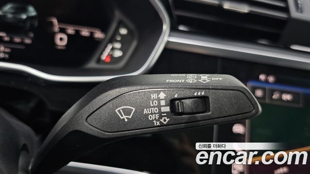 Audi Q3 (F3) 35 TDI Sportback 2023 — фото 27