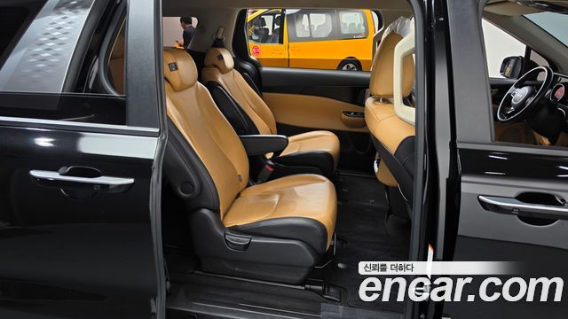 Kia Carnival (IV) Diesel 9-Seater Prestige 2022 — фото 11