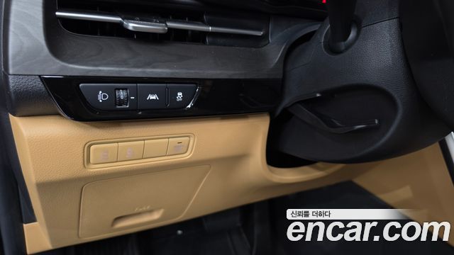 Kia Carnival (IV) Diesel 9-Seater Prestige 2022 — фото 19