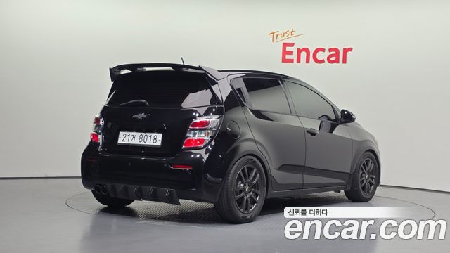 Chevrolet Aveo Hatchback 1.4 Turbo LS 2017 — фото 2