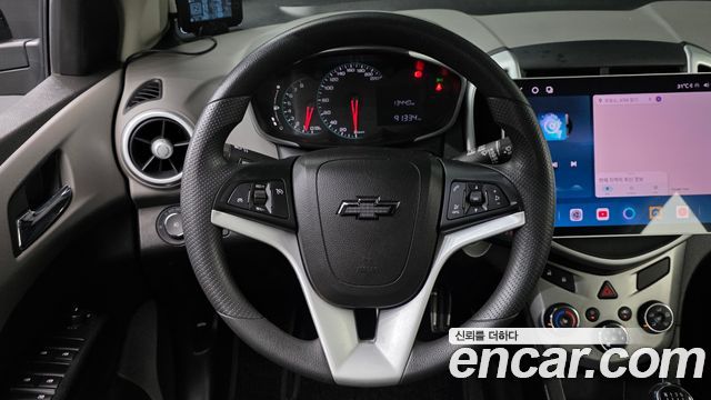 Chevrolet Aveo Hatchback 1.4 Turbo LS 2017 — фото 14