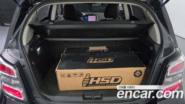 Chevrolet Aveo Hatchback 1.4 Turbo LS 2017 — фото 16
