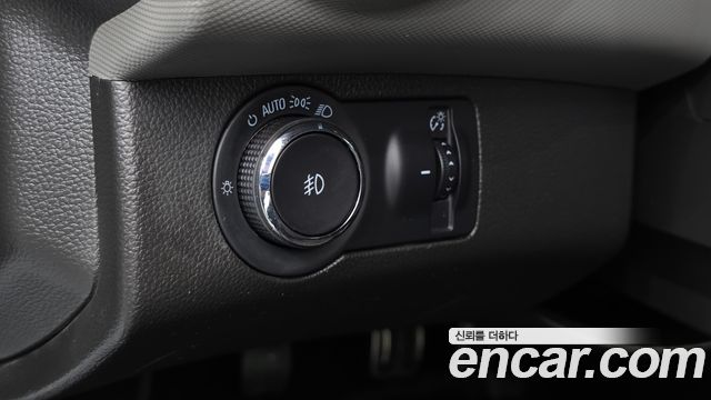 Chevrolet Aveo Hatchback 1.4 Turbo LS 2017 — фото 18