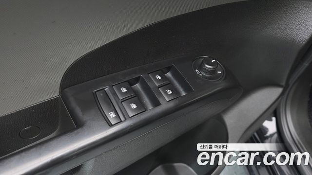 Chevrolet Aveo Hatchback 1.4 Turbo LS 2017 — фото 20