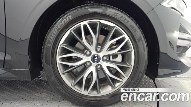 Kia K5 (III) 2.0 Trendy 2023 — фото 21