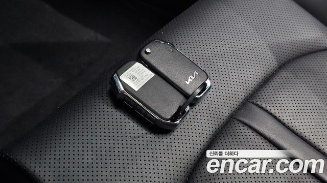 Kia K5 (III) 2.0 Trendy 2023 — фото 33
