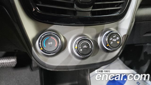 Chevrolet Spark LT 2020 — фото 18