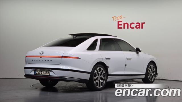 Hyundai Grandeur (GN7) 2,5 Gasoline 2WD Premium 2023 — фото 2