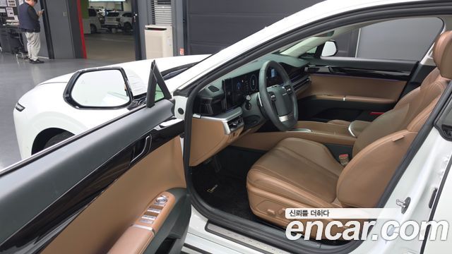Hyundai Grandeur (GN7) 2,5 Gasoline 2WD Premium 2023 — фото 10
