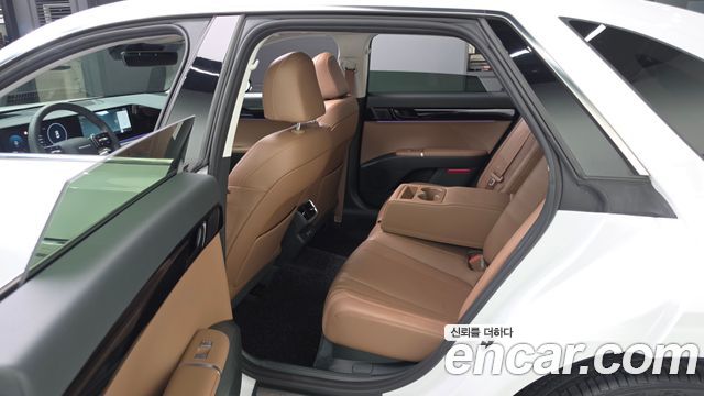 Hyundai Grandeur (GN7) 2,5 Gasoline 2WD Premium 2023 — фото 15
