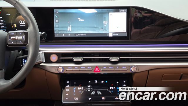 Hyundai Grandeur (GN7) 2,5 Gasoline 2WD Premium 2023 — фото 18