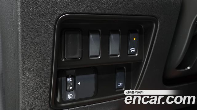 Renault Korea QM6 2.0 LPe RE Signature 2WD 2021 — фото 18