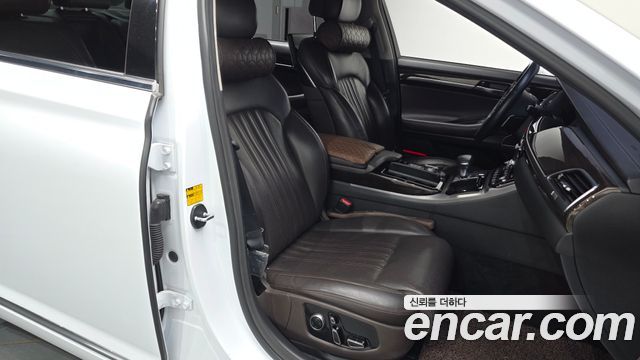 Genesis EQ900 3.8 GDI AWD Premium Luxury 2016 — фото 12