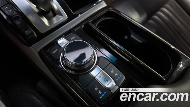 Genesis EQ900 3.8 GDI AWD Premium Luxury 2016 — фото 19