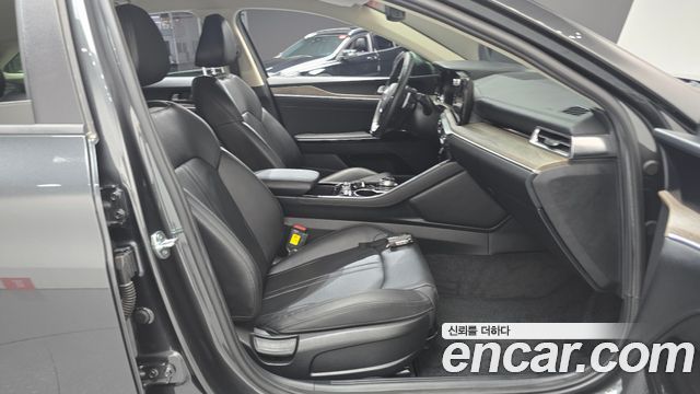 Kia K5 (III) 2.0 Noblesse 2022 — фото 15