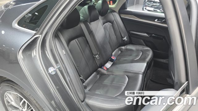 Kia K5 (III) 2.0 Noblesse 2022 — фото 16