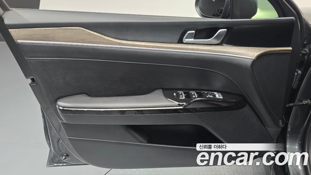 Kia K5 (III) 2.0 Noblesse 2022 — фото 30