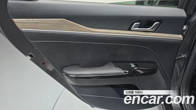 Kia K5 (III) 2.0 Noblesse 2022 — фото 31