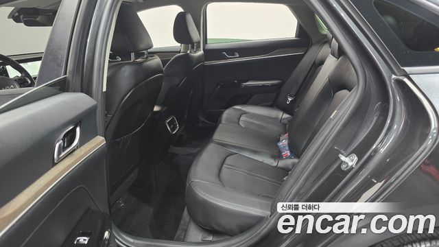 Kia K5 (III) 2.0 Noblesse 2022 — фото 32