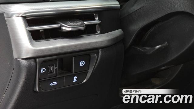 Hyundai Grandeur (GN7) 3.5 LPG 2WD Premium 2023 — фото 13