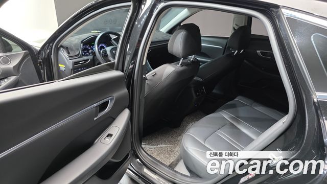 Hyundai Sonata (DN8) 2.0 Premium 2020 — фото 11