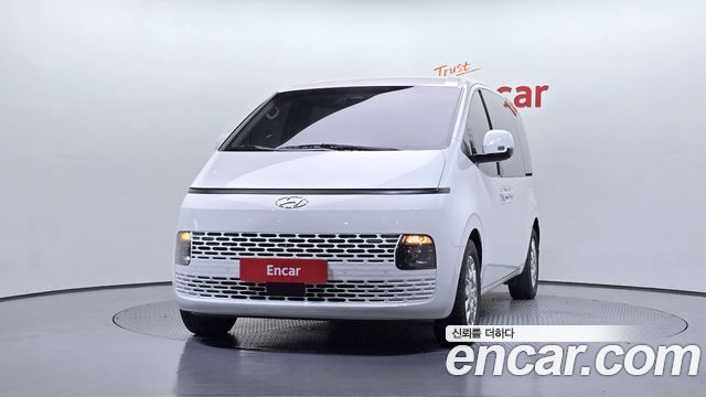 Hyundai Staria 4WD Tourer 11-Seater Modern 2023 — фото 3