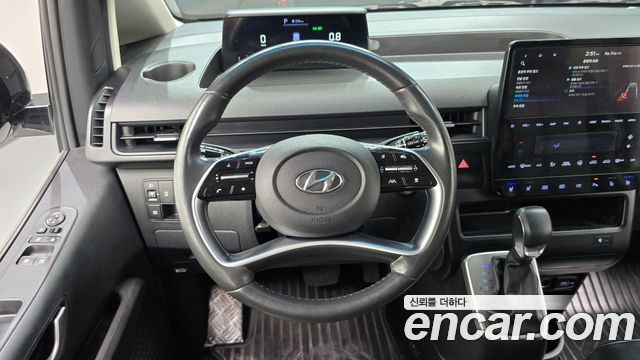 Hyundai Staria 4WD Tourer 11-Seater Modern 2023 — фото 13