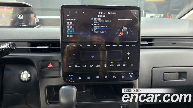 Hyundai Staria 4WD Tourer 11-Seater Modern 2023 — фото 14