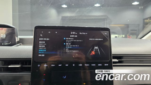 Hyundai Staria 4WD Tourer 11-Seater Modern 2023 — фото 16