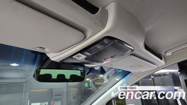 Hyundai Staria 4WD Tourer 11-Seater Modern 2023 — фото 20