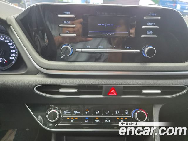 Hyundai Sonata (DN8) 2.0 LPG(rental car) Smart 2022 — фото 9