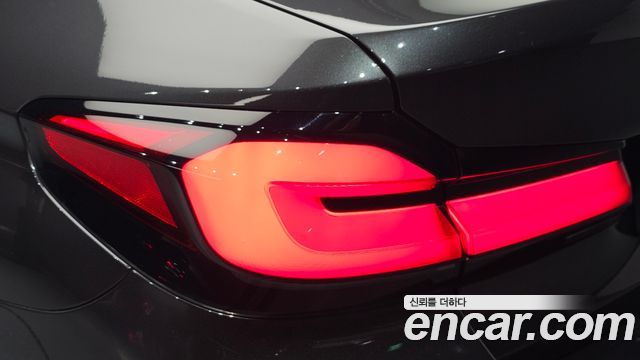 BMW 5 Series (G30) 520i M Sport 2021 — фото 23
