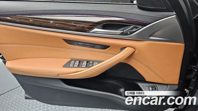 BMW 5 Series (G30) 520i M Sport 2021 — фото 24