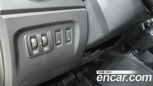 Renault Korea QM3 RE 2016 — фото 18