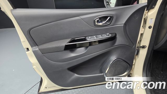 Renault Korea QM3 RE 2016 — фото 24