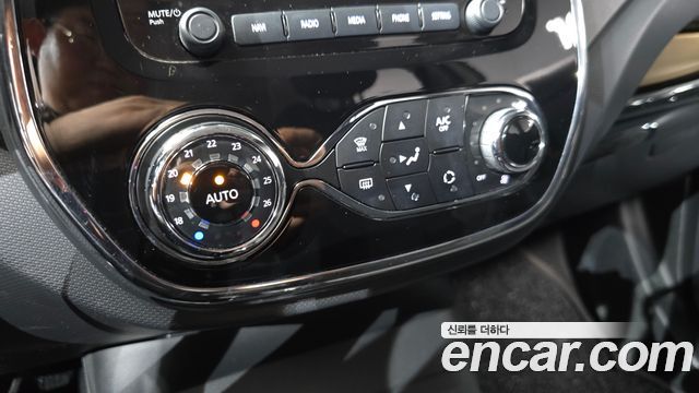 Renault Korea QM3 RE 2016 — фото 29