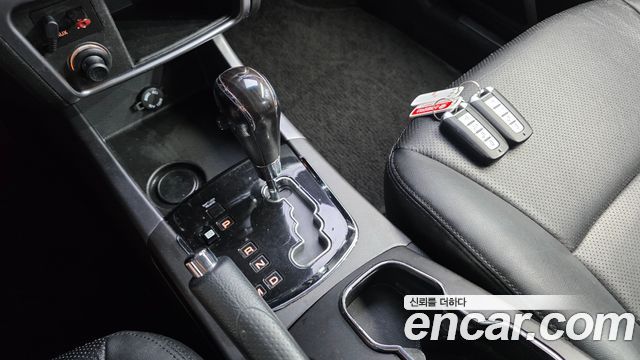 KG Mobility (SsangYong) Korando C 2.0 Advanture 60th Edition 2WD 2015 — фото 9