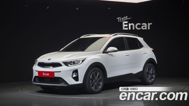 Kia Stonic 1.4 Prestige 2019 — фото 1