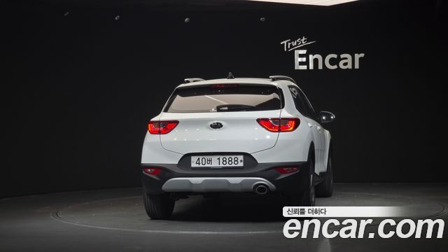 Kia Stonic 1.4 Prestige 2019 — фото 4