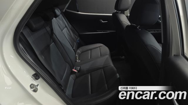 Kia Stonic 1.4 Prestige 2019 — фото 11