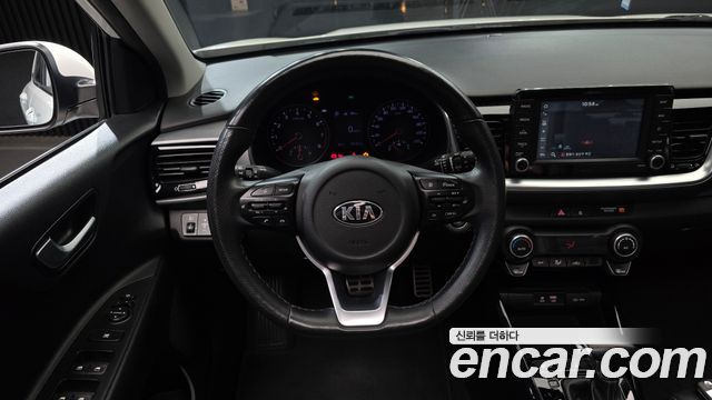 Kia Stonic 1.4 Prestige 2019 — фото 13