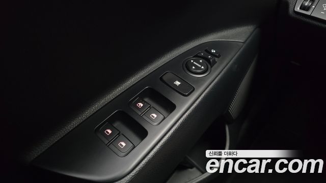Kia Stonic 1.4 Prestige 2019 — фото 17