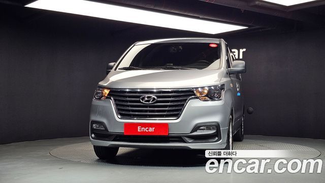 Hyundai Grand Starex Van 5-Seater Smart 2020 — фото 3